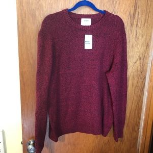 Old Navy new with tags Maroon/ Red Sweater. XL